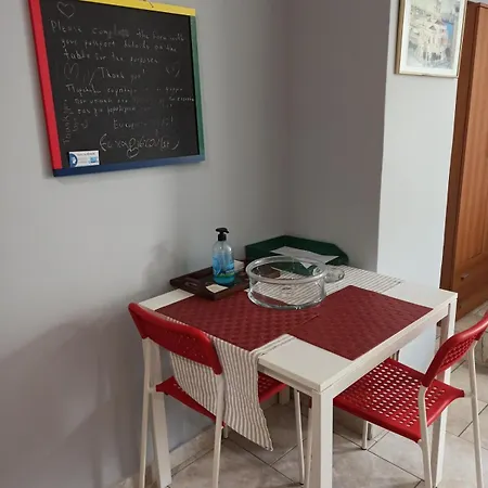 Apartment Sunny In The Heart Of Pireaus *